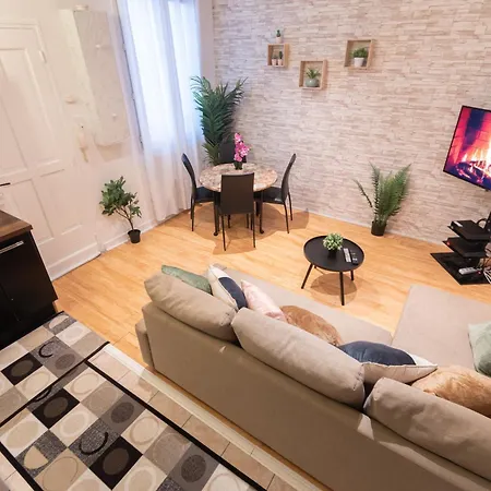 Magnifique Duplex A Paris شقة